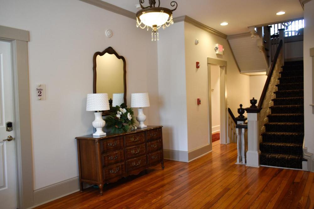Sparrow Grove Manor Монро Екстериор снимка