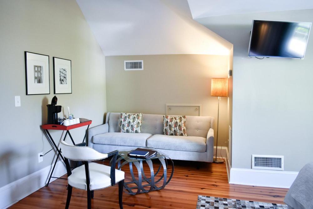 Sparrow Grove Manor Монро Стая снимка
