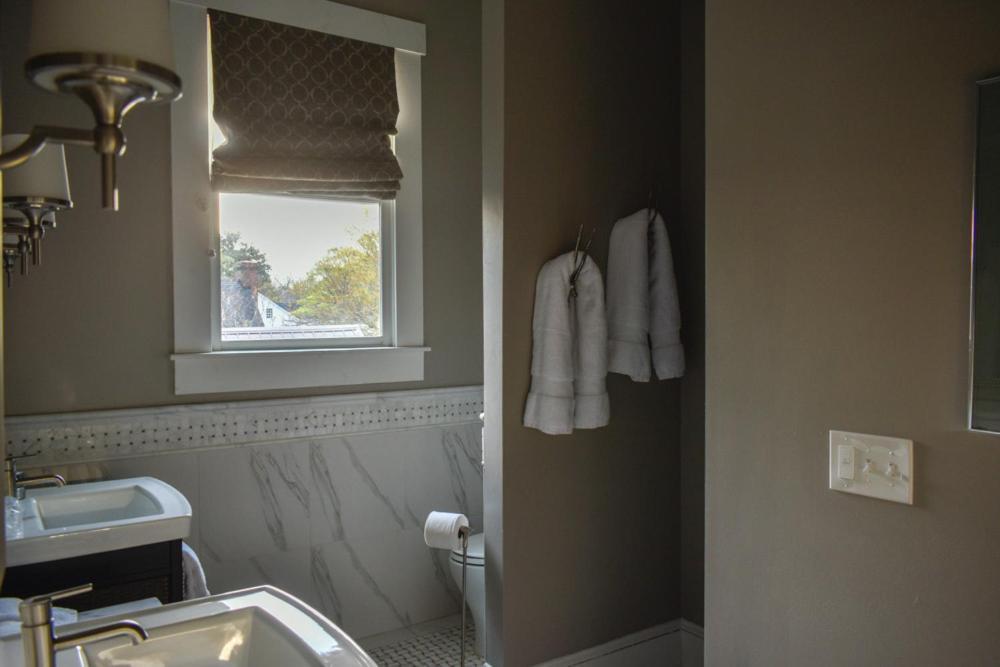 Sparrow Grove Manor Монро Стая снимка
